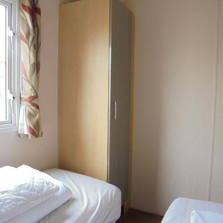 Апартаменти 8 Berth On Coastfields Інголдмеллс Екстер'єр фото